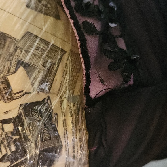 Pink and black Dress - Picture 3 of 5